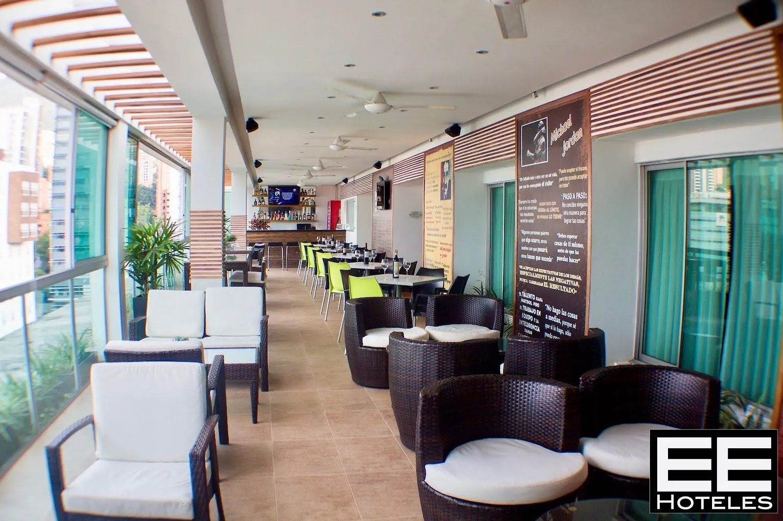 Novelty Suites Hotel Μεντεγίν