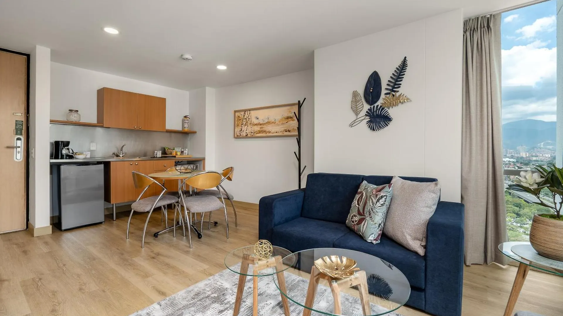 Novelty Suites Hotel Medellín 4*,  Colombie