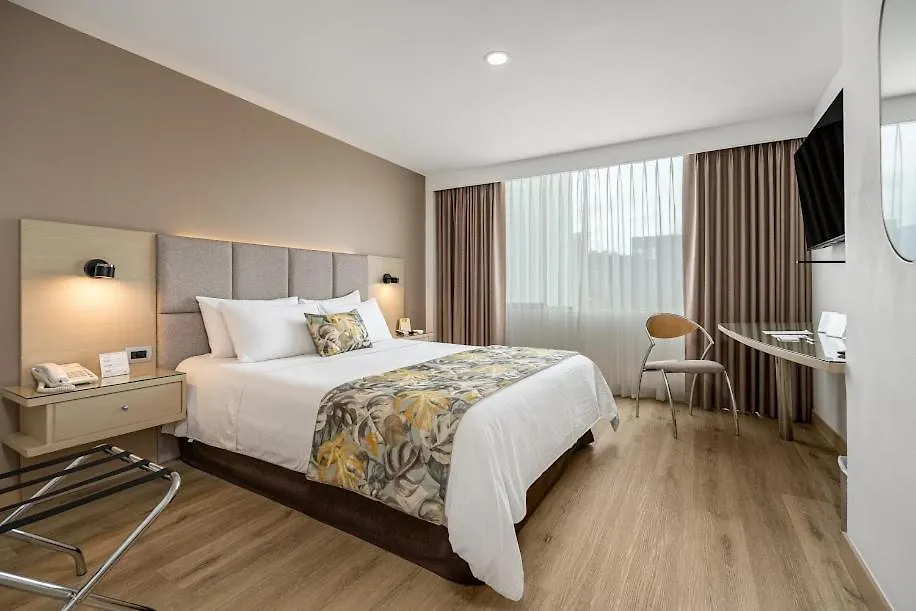 Novelty Suites Hotel Μεντεγίν