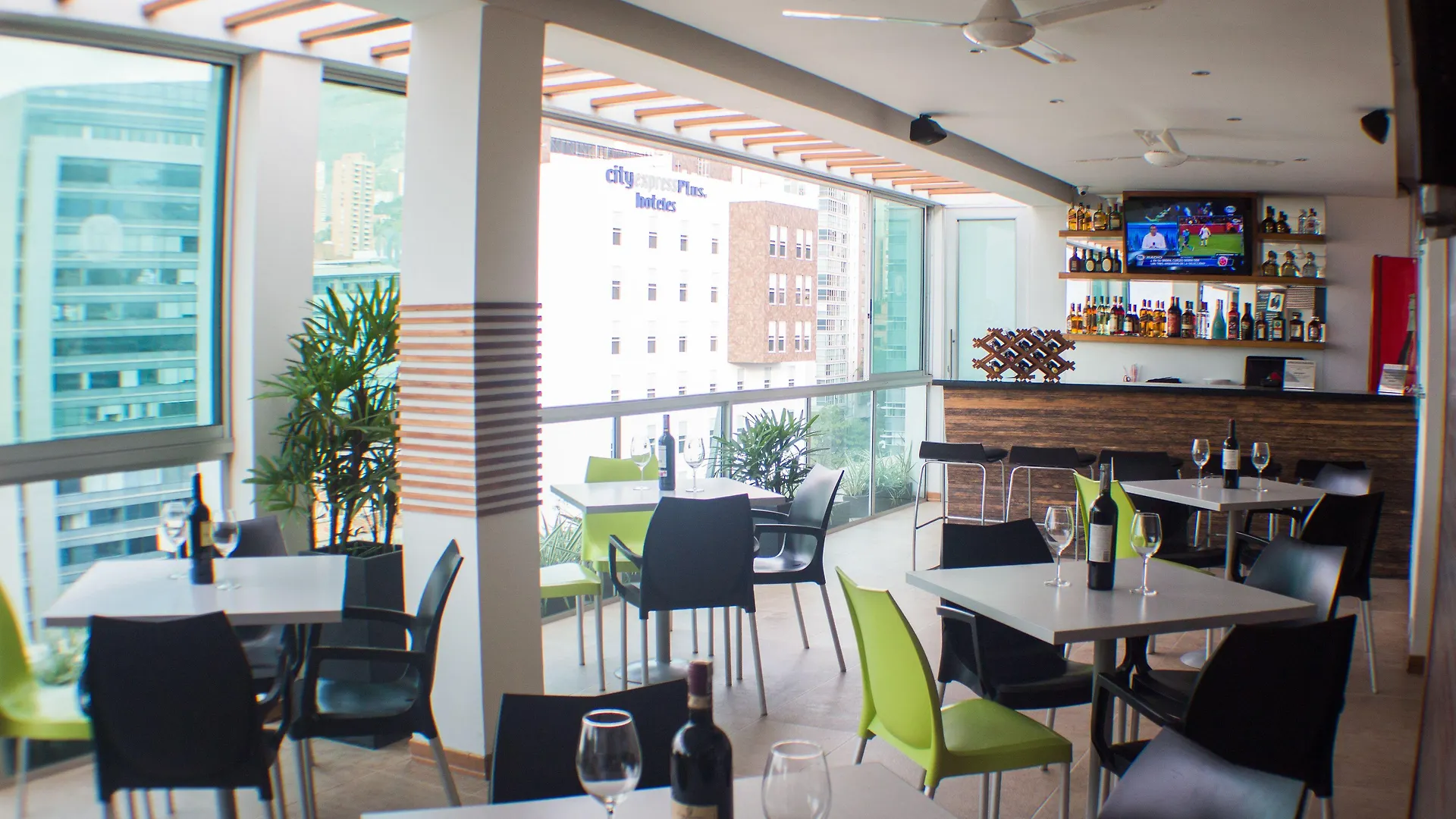 Novelty Suites Hotel Medellín